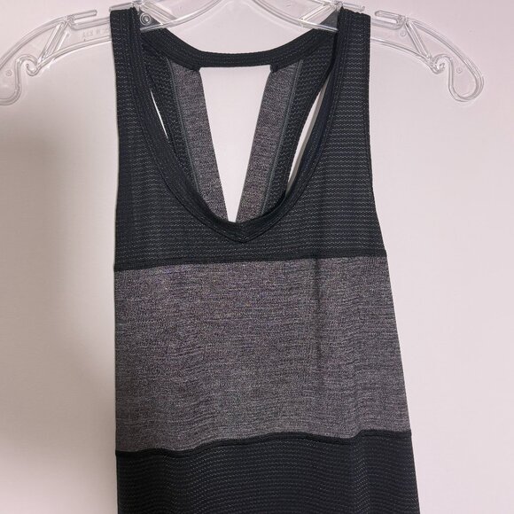 Lululemon Run Lightweight Mesh Singlet Tank Black Gray 6 NWOT - Picture 11 of 15